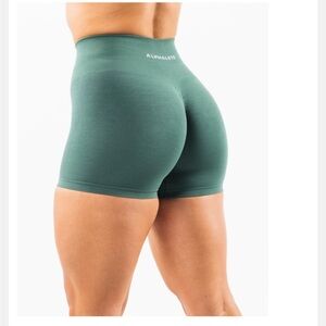 NWT alphalete amplify short sage small